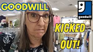 Check out this pottery I found at the Goodwill bins today 😍 #goodwillfinds  #goodwillbins goodwill