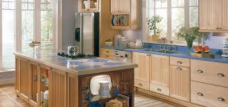 Ashton Maple Natural Coffee Glaze By Thomasville Cabinetry Used Kitchen Cabinets Maple Kitchen Cabinets Kitchen Cabinet Door Styles