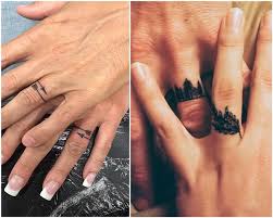 There are bands that don't if you want something different to mark your marriage, then throw away those traditions and get a wedding band tattoo. 35 Creative Wedding Band Tattoo Ideas To Copy Chicwedd