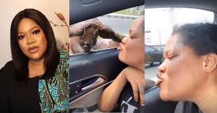 Nollywood actress and movie producer, toyin abraham, has taken delivery of a new mercedes benz car. Video Of Toyin Abraham Kissing A Beggar Through Her Car Window Causes Stir Online Watch