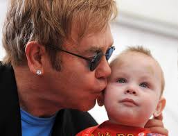 To truly end the epidemic, we must continue to ensure that no one gets left behind. Vaterfreuden Elton John Will Hiv Infiziertes Kind Adoptieren Der Spiegel