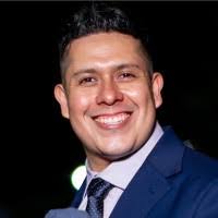 70+ perfiles de «Fernando Chavez»