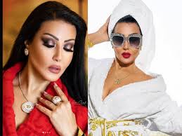 الفلوس مبتعملش class ولا بتعمل ولاد ناس.وجاءت هذه التغريدة بعد ساعات. 2wakdvbeed B6m