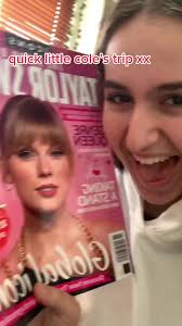 i ❤️ getting magazines with all the info that i already know about  celebrities #taylorswift #swiftie #australia #australianswifitie #magazine