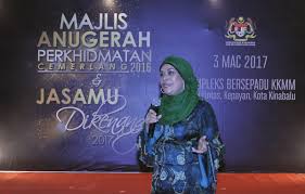 Anugerah khidmat cemerlang adalah anugerah yang diberikan kepada seseorang anggota tidak kira sama ada mereka berada di bawah sistem saraan baru (ssb) atau sistem saraan malaysia (ssm) bagi menghargai dan mengiktiraf sumbangan kerana kualiti/kuantiti sumbangannya melebihi daripada. Galeri Anugerah Perkhidmatan Cemerlang Category Anugerah Perkhidmatan Cemerlang 2016 Dan Malam Jasamu Dikenang 2017 Di Kompleks Bersepadu Kkmm Kota Kinabalu Sabah Pada 03 03 2017 Image Anugerah Perkhidmatan Cemerlang 2016 Dan Malam