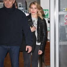 In addition, piper's other hit albums are honey to the bee and walk of life. Billie Piper Forced To Remind Ex Husband Chris Evans About Their Quickie Las Vegas Wedding During Awkward Radio Interview Irish Mirror Online