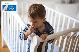 Urine qui sent tres fort. Enuresie Et Infections Urinaires Chez Les Enfants Pampers Fr