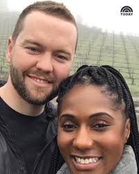 Krystal “Krissy” Anderson, a former Kansas City Chiefs cheerleader and yoga  instructor, has died at the age of 40. The official Chiefs Cheer Instagram  confirmed her death and expressed their condolences as