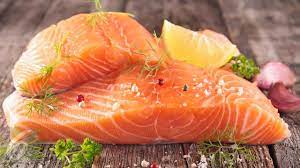 Steak ikan salmon termasuk banyak peminatnya setelah resep steak daging sapi tapi sulit menemukan cafe resto atau restoran yang menyajikan menu hidangan steak ikan ikan salmon sulit di dapat karena impor biasanya ada di supermarket besar seperti hypermart semacam carrefour. Daging Salmon Ternyata Diwarnai Agar Kemerahan Citizen6 Liputan6 Com