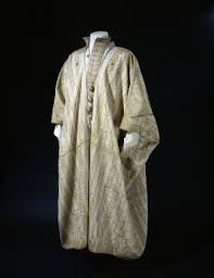 With peter o'toole, alec guinness, anthony quinn, jack hawkins. T E Lawrence S Thawb Robe Warehouse 13 Artifact Database Wiki Fandom