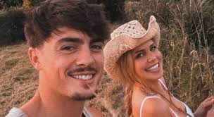 Adixia prend la parole après sa rupture : "Cette période difficile…"