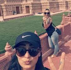 Amanda Stager's Instagram, Twitter & Facebook