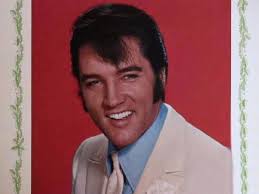 He is a hell of a good looking guy! 👌