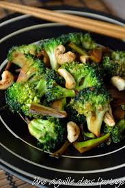 Wok De Brocolis Au Gingembre Et Noix De Cajou Cuisine Au Wok Brocolis Recettes Wok