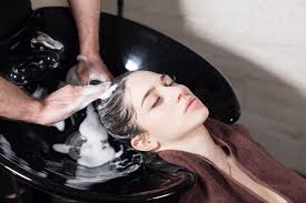 Salon Services in Lucknow