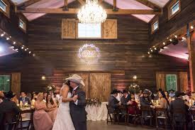 Hay bale is an eco and budget friendly element to well decorate your dream outdoor weddings. A Complete Guide To Country Western Wedding Harry S Boots