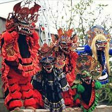  29 Ide 1234 Barong Seni Tengkorak Topeng