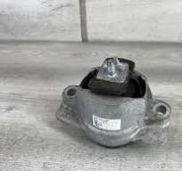 Jaguar XE X760 R-Sport 2.0D Front Engine Mount GX73-6A003-FC