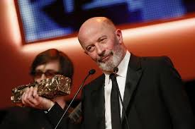 Mais contrairement à ce qu'exigent les règles de sécurité, il n'a. Pour Sa Saison 5 Des Lundi Le Bureau Des Legendes S Offre De Nouveaux Visages