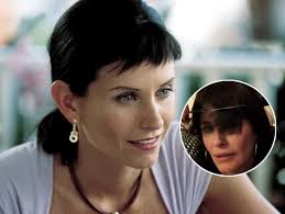 Самые новые твиты от courteney cox (@courteneycox): Courteney Cox Wins Halloween With Tribute To Scream 3 Bangs