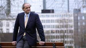 In fugitive financier florian homm's discovery of the meaning of life after losing everything; Florian Homm Die Neuen Geschafte Des Ex Milliardars Wirtschaft Sz De