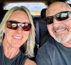 Heartwarming Message Found Outside Sunrise Cafe in Fort Wayne