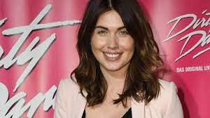 How can i contact ira meindl's management team or agent details, and how do i get in touch directly? Erstes Bild Mit Baby Ex Gntm Kandidatin Ira Meindl Ist Wieder Mutter
