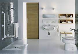 Un Bagno Piu Comodo Anche Per Anziani E Disabili Cose Di Casa Bagno Doccia Bagni Disabili
