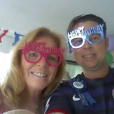 My one and only pic with the Birthday Boy🍻! Dark glasses 😎