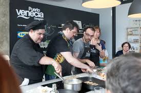 Saborea Puerto Venecia Taller De Tapas Con Hugo Lopez De La Escuela De Cocina Azafran El Fogon Ilustrado