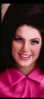 ELVIS PRESLEY AND PRISCILLA LOVE HISTORY
