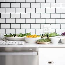 17 Backsplashes For A Unique Kitchen White Subway Tiles Kitchen Backsplash White Subway Tile Kitchen Kitchen Design