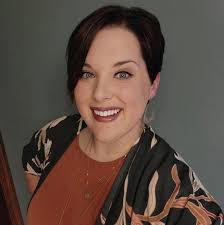 OTT, Amanda Kathleen c/o 1982 : May 19, 2004 OTT, Amanda Kathleen, 39  passed away May 19, 2004 at her home in Phoenix AZ. She was born August 30,  1964 in Marquette