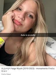 Paige Wyatt's Instagram, Twitter & Facebook