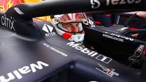 Lewis hamilton beats max verstappen to head field for debut f1 sprint lewis hamilton delights packed silverstone grandstands by outqualifying max verstappen by a tenth of a. Live F1 2021 French Grand Prix Qualifying Racingnews365
