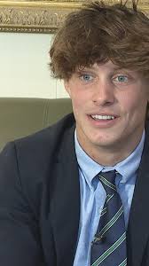 Samuel Carpenter's Instagram, Twitter & Facebook