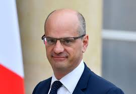 C'ets ce que démontre libération du 7 juin qui publie un long article de marie piquemal sur la réforme en profondeur réalisée par jm blanquer. Covid Jean Michel Blanquer Est L Invite De Lci Ce Lundi Soir Sortiraparis Com