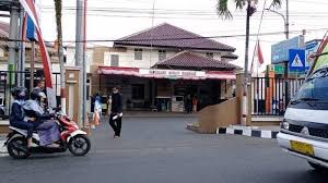 Nah, itulah nama nama negara yang harus kamu ketahui. Rumah Sakit Di Kuningan Jadi Klaster Corona 7 Dokter 11 Perawat Dan 1 Driver Positif Covid 19 Tribunnews Com Mobile