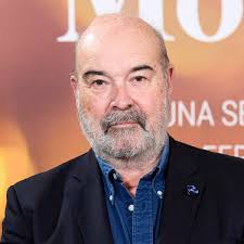 Antonio Resines desvela su charla con la reina Sofía y otros miembros de la  familia real tras la covid