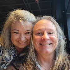 Jennifer Christopherson's Instagram, Twitter & Facebook