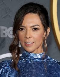 Mandy Olsen's Instagram, Twitter & Facebook