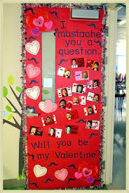 Check out great ideas to create valentine's day decorations for classroom from heart cutouts from paper, lantern and tissue puffs and other easy supplies. 27 Creative Classroom Door Decorations For Valentine S Day Onecreativemommy Com