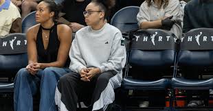 Lynx struggle without injured rookie Olivia Miles in loss to Connecticut Sun