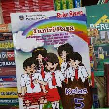 Bentuk soal pada soal bahasa arab mts kelas 9 semester 1 ini terdiri dari 40 butir soal pilihan ganda dan 5 butir soal essay (uraian). Kunci Jawaban Tantri Basa Jawa Kelas 5 Halaman 13 Ilmu Link