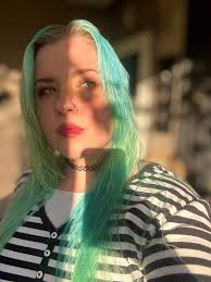 To spatchcock or not to spatchcock that is the question. I know one thing  is for sure… this was the juiciest bird I have EVER eaten and it took 1/2  the time