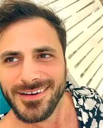 Hello beautiful. I am so lonely 🥺 without you. I need that beautiful  message from you right now. I missed you💋🩷🩷