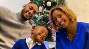 Aug 17, 2020 · from a separation in october 2019 to the birth of their second child magomed may 7, estelle mossely and tony yoka have experienced many emotions in their relationship in recent months. Mossely Et Yoka Presentent Leur 2e Enfant