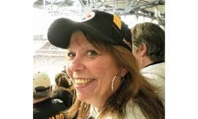 Karen Mickey's Instagram, Twitter & Facebook