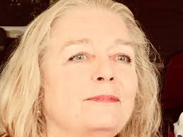 Reliable and fuel-efficient car recommendations for support workers