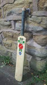 Here we present you top 10 cricket bats of 2020 by cricket library. Vintage Retro Wooden David Gower Open Championship Cricket Bat Autograph Size 6 Solid Wood Old Green Red Display P Bottle Opener Wall Retro Vintage Cricket Bat